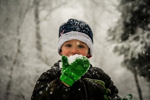 子供　雪　